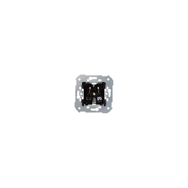 BASE ENCHUFE CON T.T.LATERAL 26432-39